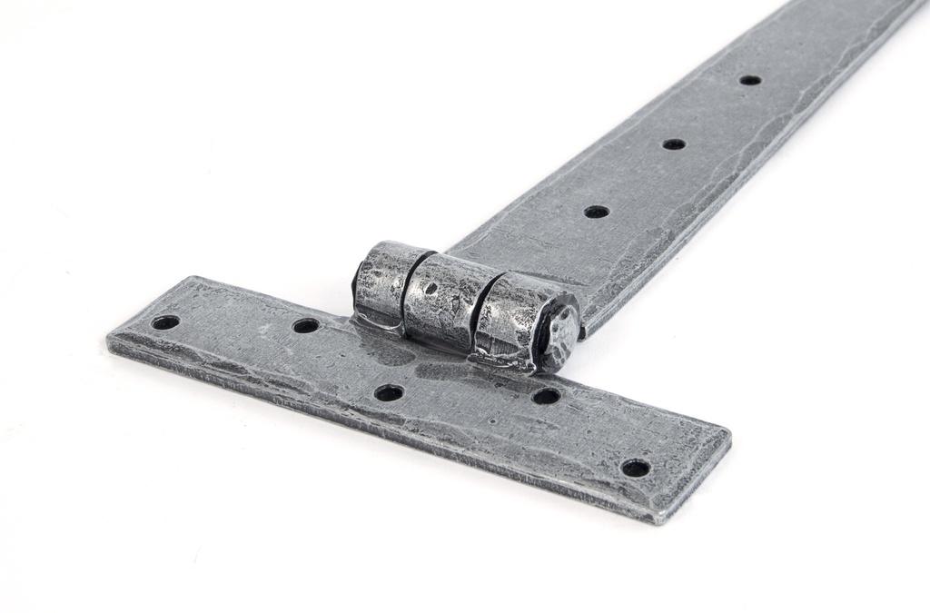 Pewter 15" Penny End T Hinge (pair) in-situ