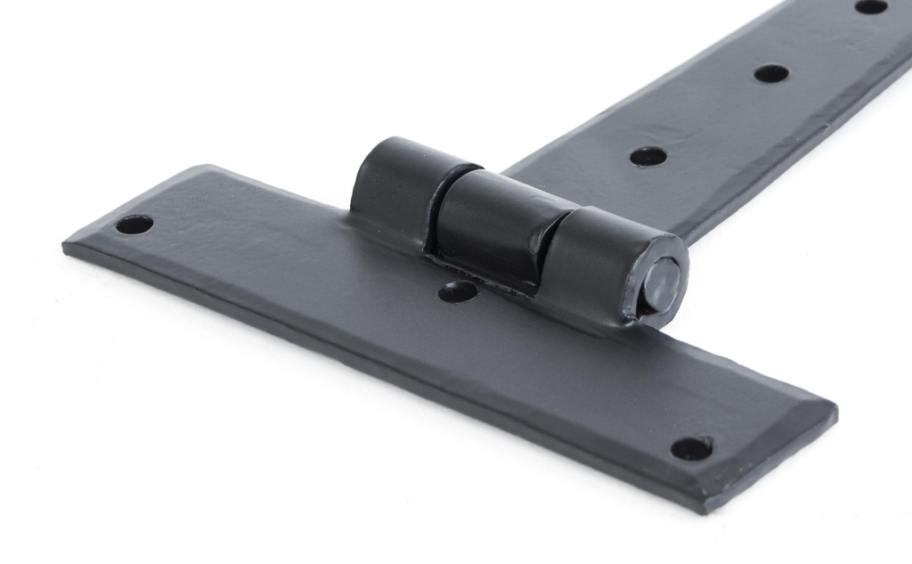 Black 9&quot; Penny End T Hinge (pair) in-situ