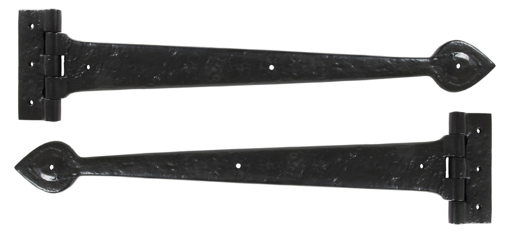 Black Textured 18&quot; Cast T Hinge (pair) in-situ