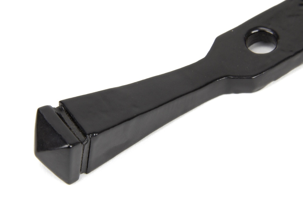 Black 10" Avon Stay in-situ