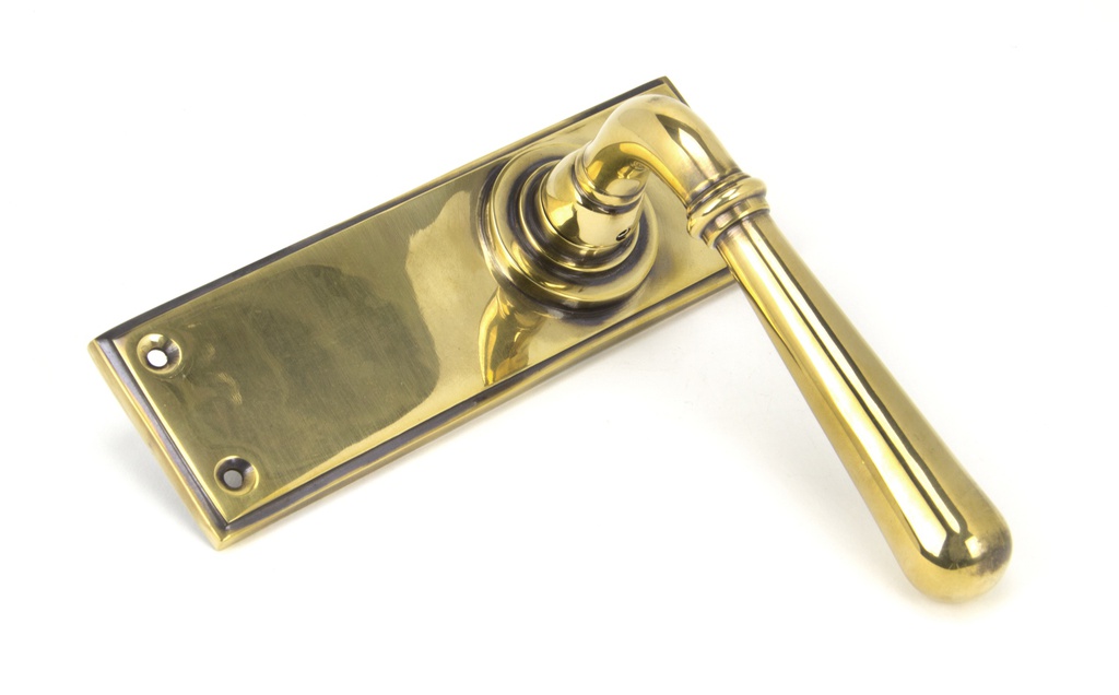 Aged Brass Newbury Lever Latch Set in-situ