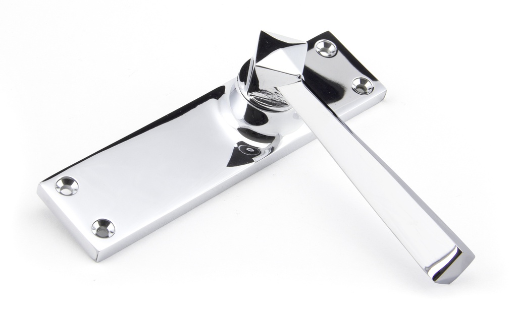 Polished Chrome Straight Lever Latch Set in-situ