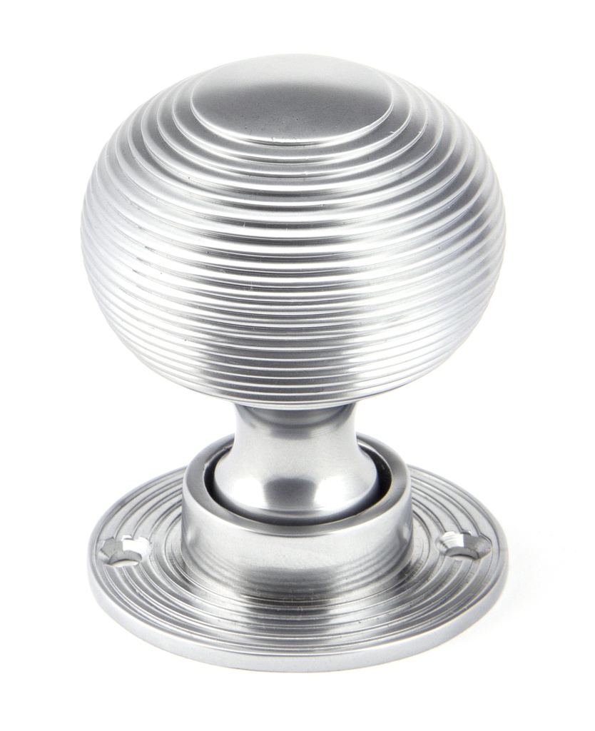 Satin Chrome Heavy Beehive Mortice/Rim Knob Set in-situ