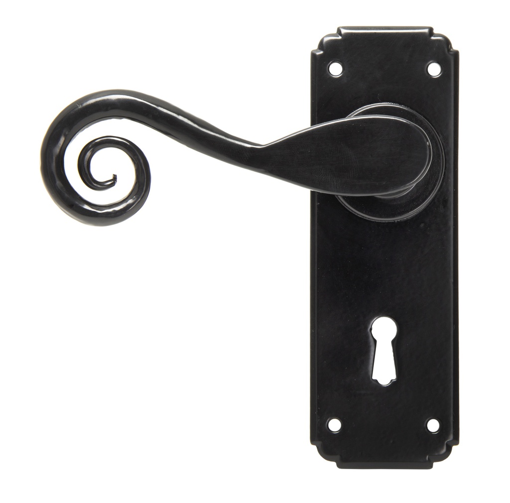 Black Monkeytail Lever Lock Set in-situ