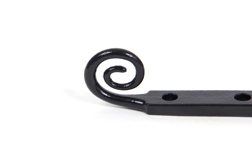 Black 12" Cast Monkeytail Stay in-situ