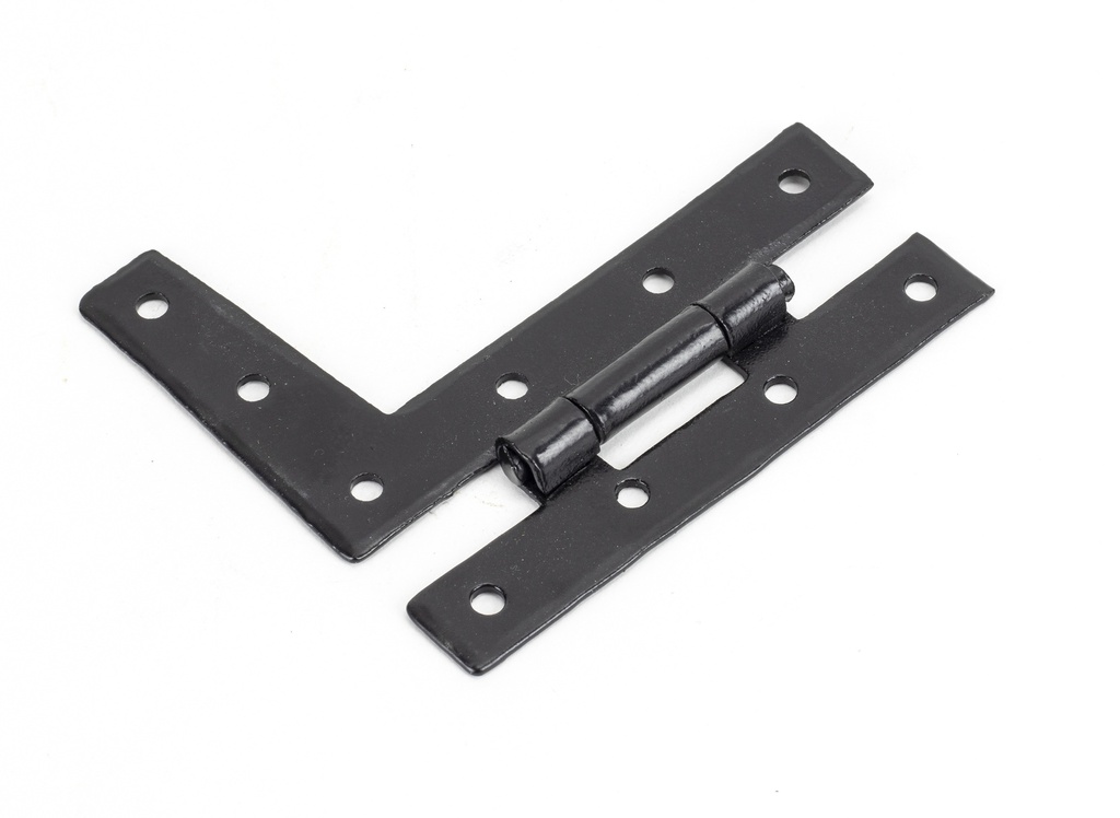 Black 3¼" HL Hinge (pair) in-situ